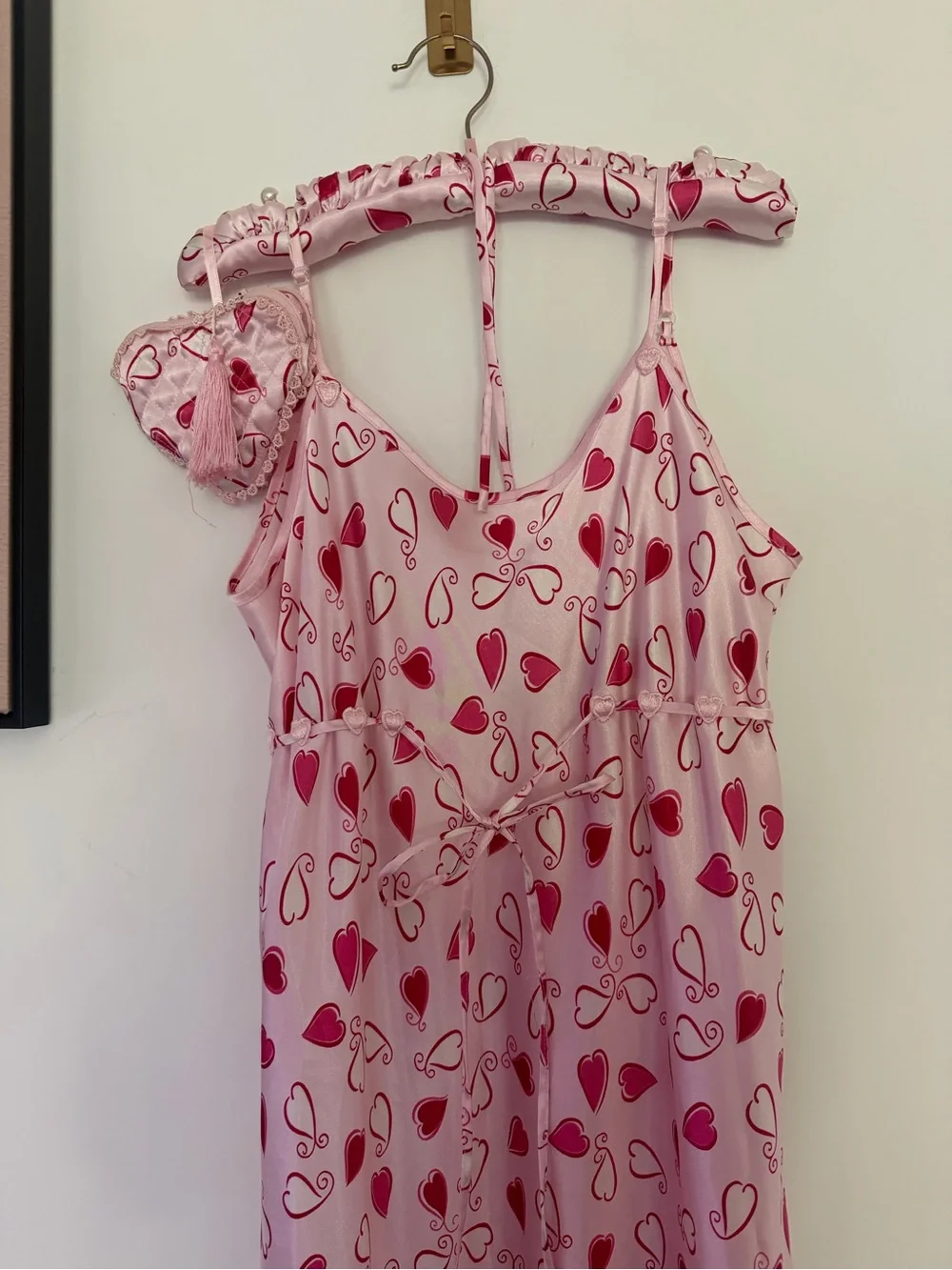 Victorian vintage Jaclyn Smith Pink and Red Heart-Print Satin Sleep Slip set